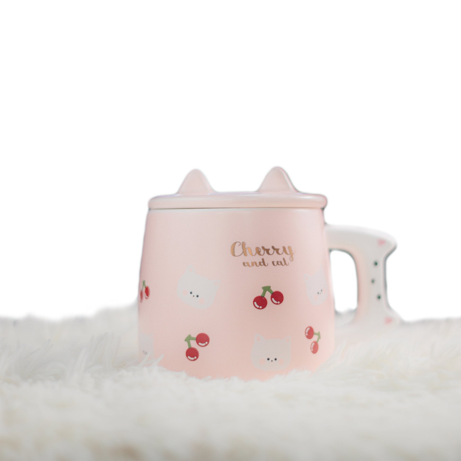 Taza Rosa con Gatos y Cerezas – “Cherry and Cat” con Tapa de Orejitas