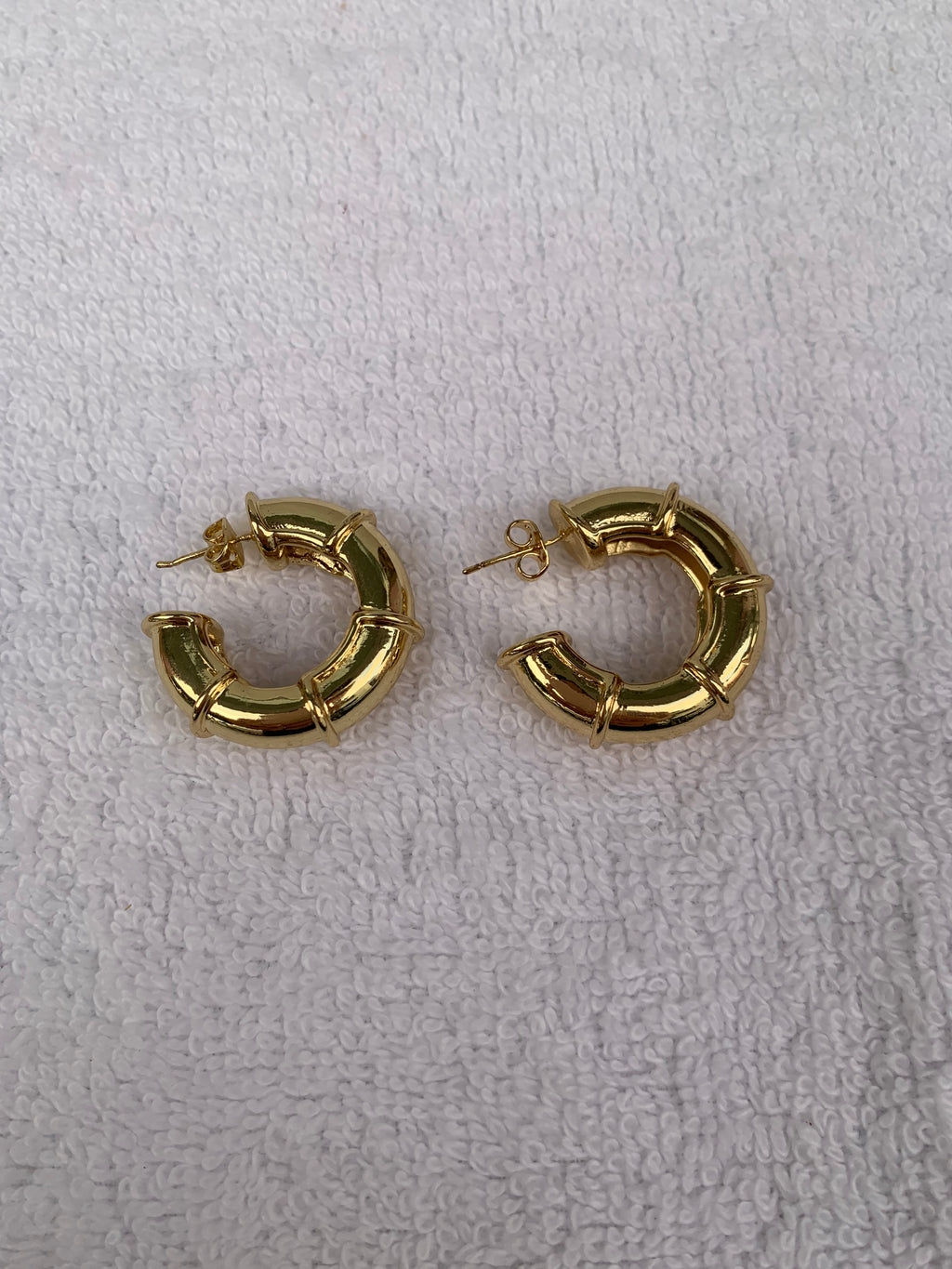 Arete en Rodio| Figuras Geométricas