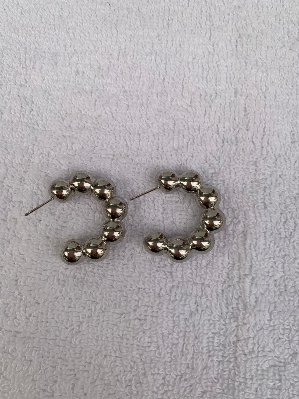 Arete en Rodio| Figuras Geométricas