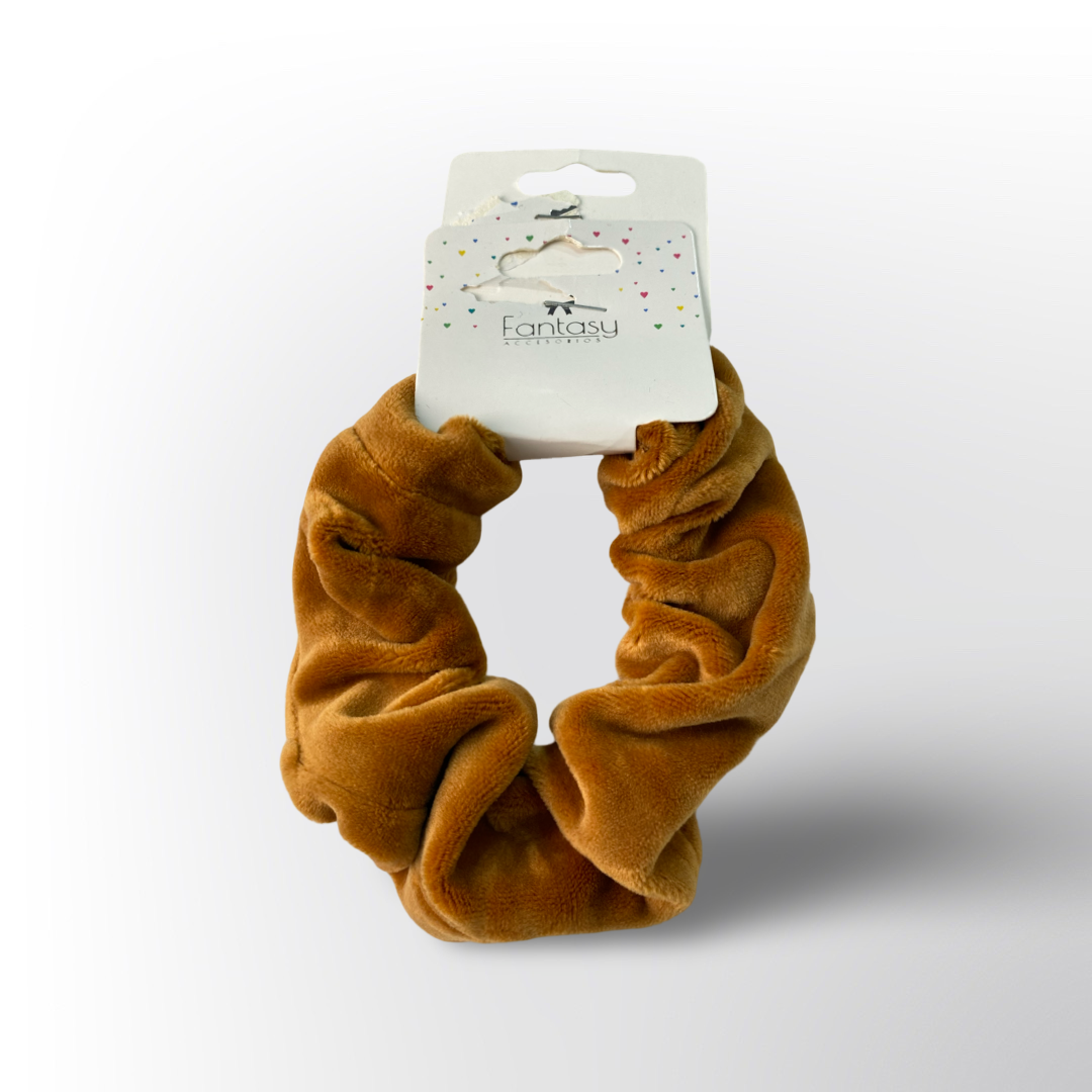 Coletero Suave 🤎 – Liga de terciopelo estilo scrunchie, cómoda y elegante para cualquier look.