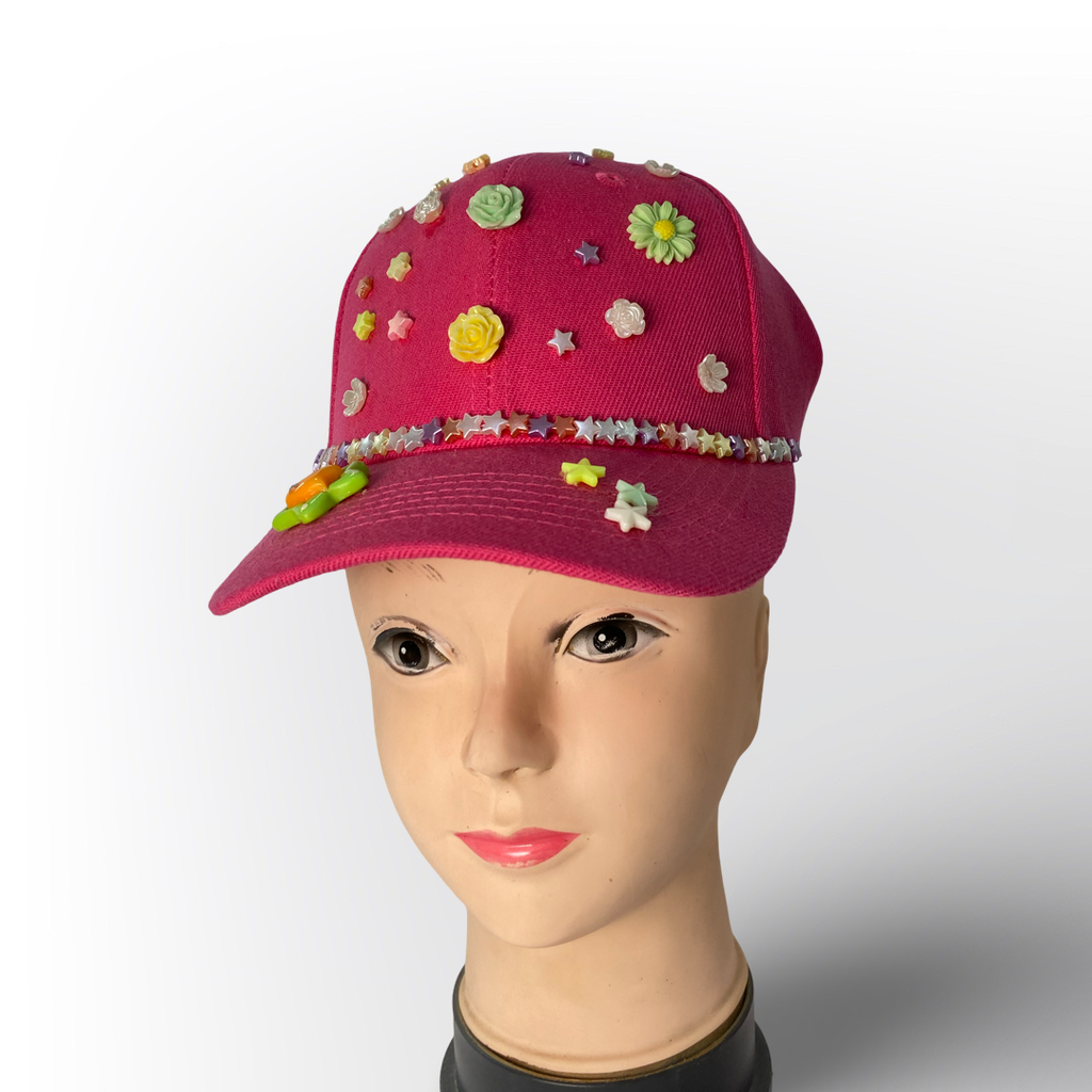 Gorra fucsia para niña con flores y estrellas en relieve – Sombrero divertido y colorido