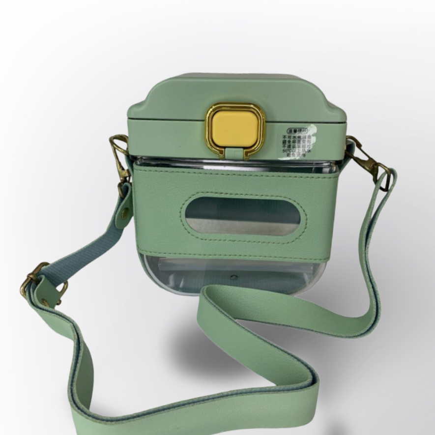 Botella Cuadrada con Correa Tipo Bolso y Tapa Segura