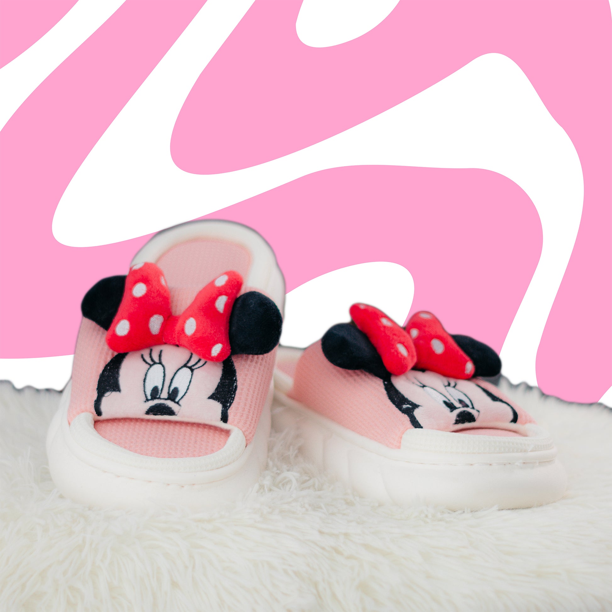 Pantuflas Rosadas de Minnie Mouse para Niñas – Suaves y Antideslizantes