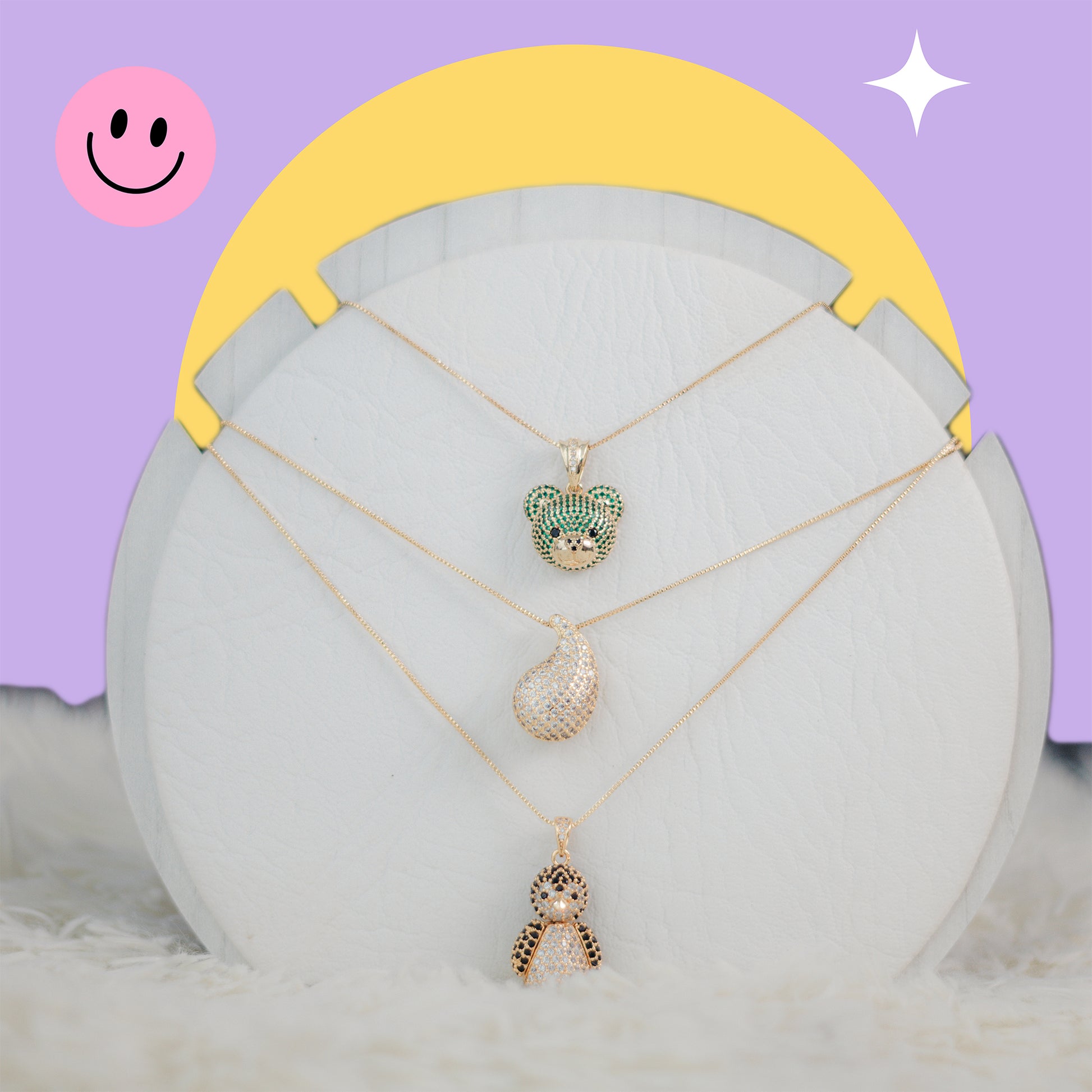 Set de Collares con Dijes Brillantes en Rodio – Diseños Únicos: Osito, Gota y Pingüino