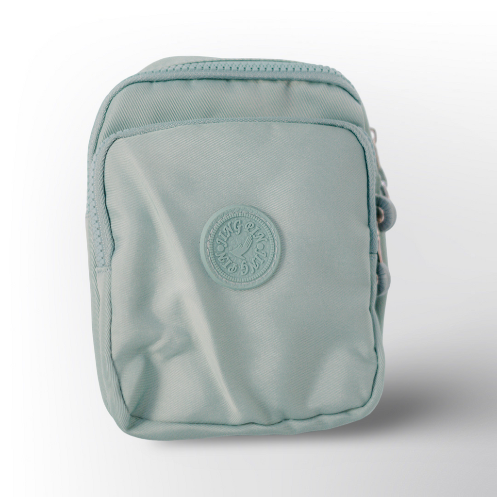 Mini Bolso Casual 🎒 – Práctico y ligero, ideal para uso diario. Con varios compartimentos con cierre y correa ajustable para mayor comodidad